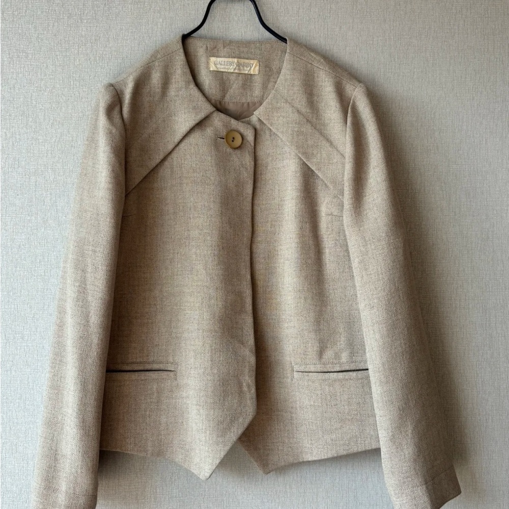 Vintage-style suit jacket